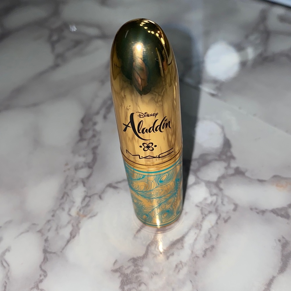 Mac x Aladdin lipstick